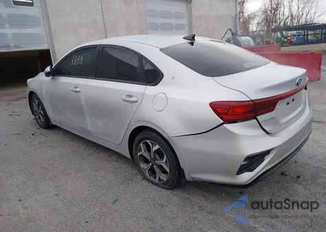 2019 Kia Forte Lxs z USA, uszkodzony, nr VIN 3KPF24AD0KE132053